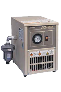 東芝産業機器システム　冷凍式エアードライヤー　TADH-55F